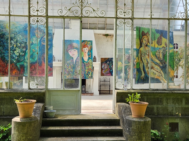 Exposition Art et Jardins 2024 dans la verrière du château